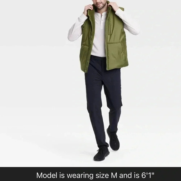 Medium Puffer Vest Men’s All in Motion Green - Picture 3 of 7
